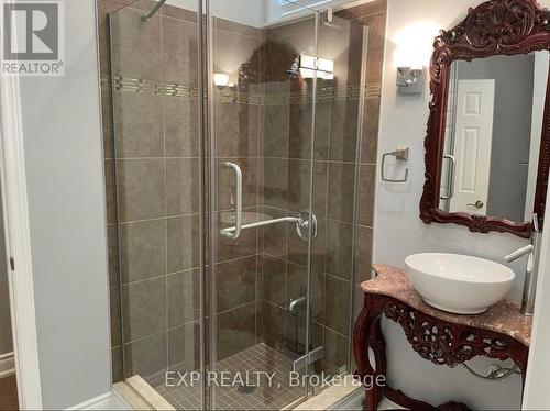 Lower - 3095 Tacc Drive, Mississauga, ON - Indoor Photo Showing Bathroom