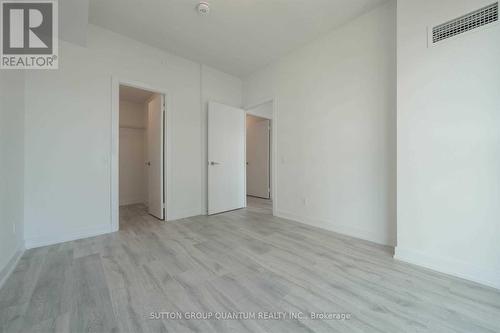 1026 - 251 Manitoba Street, Toronto, ON - Indoor Photo Showing Other Room