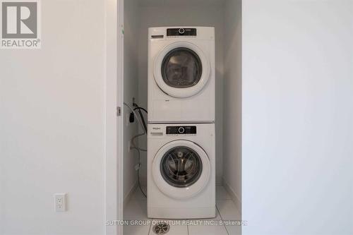 1026 - 251 Manitoba Street, Toronto, ON - Indoor Photo Showing Laundry Room