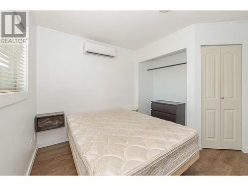 2285 Rosedale Avenue, Armstrong, BC - Indoor Photo Showing Bedroom