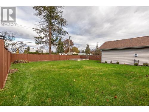 2285 Rosedale Avenue, Armstrong, BC - Outdoor