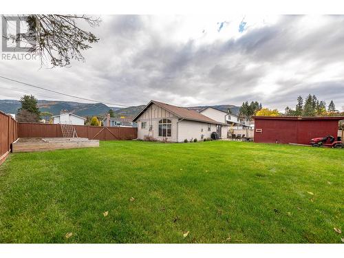 2285 Rosedale Avenue, Armstrong, BC - Outdoor