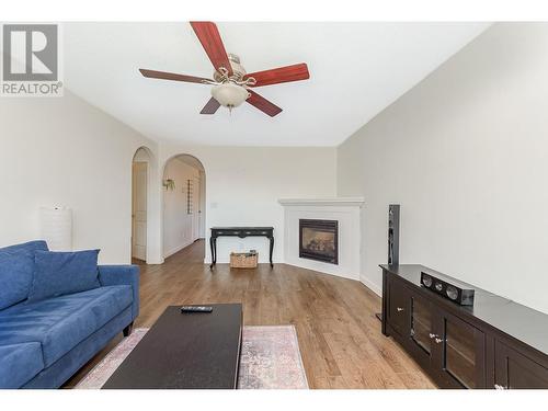 2285 Rosedale Avenue, Armstrong, BC - Indoor Photo Showing Living Room With Fireplace