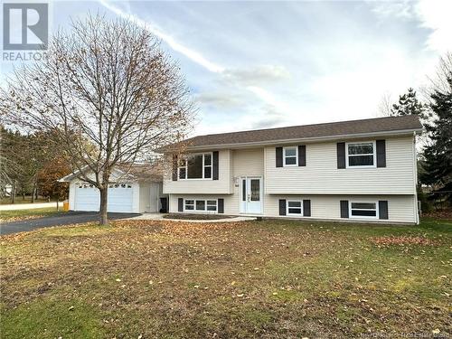 160 Dutch Point Road, Hampton, NB - Outdoor With Facade