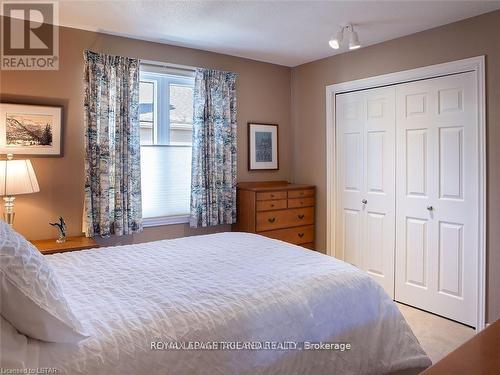 5 - 810 Maitland Street, London, ON - Indoor Photo Showing Bedroom