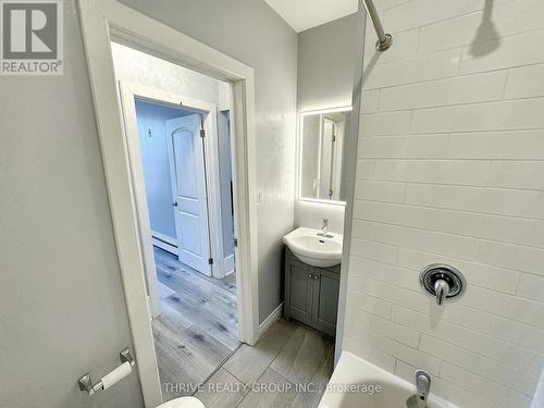 13 - 268 Talbot Street, St. Thomas, ON - Indoor Photo Showing Bathroom