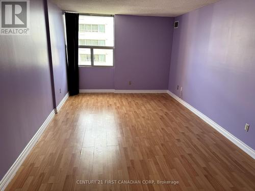 1105 - 380 King Street, London, ON - Indoor Photo Showing Other Room