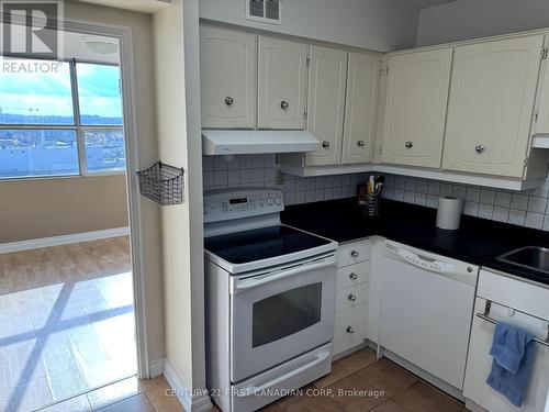 1105 - 380 King Street, London, ON - Indoor Photo Showing Kitchen