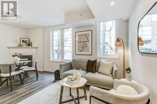 619 - 96 Strachan Avenue, Toronto, ON - Indoor Photo Showing Living Room