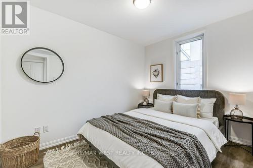 619 - 96 Strachan Avenue, Toronto, ON - Indoor Photo Showing Bedroom