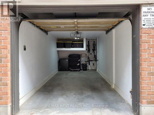 619 - 96 Strachan Avenue, Toronto, ON - Indoor Photo Showing Garage