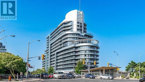 721 - 2885 Bayview Avenue, Toronto, ON - Outdoor