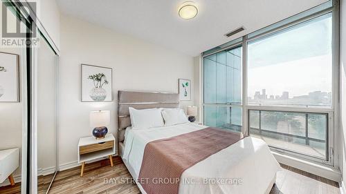 721 - 2885 Bayview Avenue, Toronto, ON - Indoor Photo Showing Bedroom