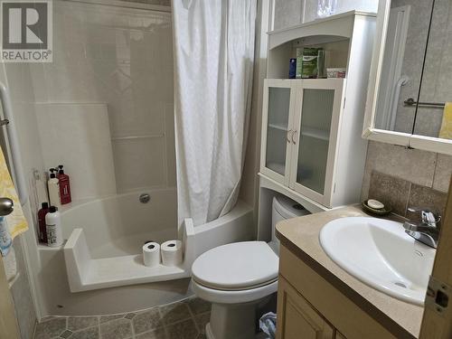 2171 Maple Drive, Quesnel, BC - Indoor Photo Showing Bathroom