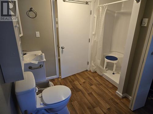 2171 Maple Drive, Quesnel, BC - Indoor Photo Showing Bathroom