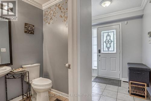 17 Catkins Crescent, Whitby, ON - Indoor Photo Showing Bathroom