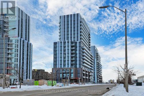 208 - 38 Honeycrisp Crescent, Vaughan, ON - Outdoor With Facade