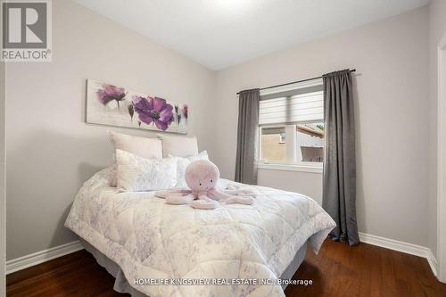 220 Peak Point Boulevard, Vaughan, ON - Indoor Photo Showing Bedroom