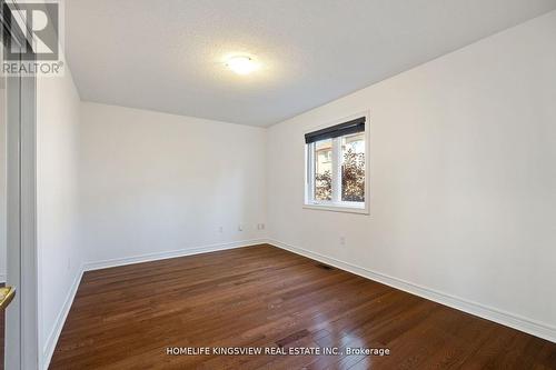 220 Peak Point Boulevard, Vaughan, ON - Indoor Photo Showing Other Room