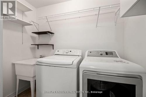 220 Peak Point Boulevard, Vaughan, ON - Indoor Photo Showing Laundry Room