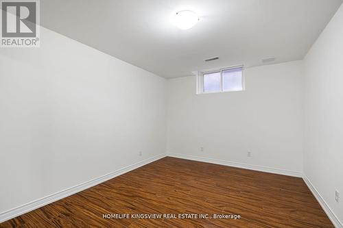 220 Peak Point Boulevard, Vaughan, ON - Indoor Photo Showing Other Room