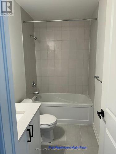 24 Mayapple Street, Adjala-Tosorontio, ON - Indoor Photo Showing Bathroom