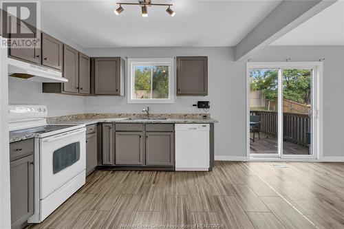 3692 Holburn Street, Windsor, ON - Indoor Photo Showing Kitchen