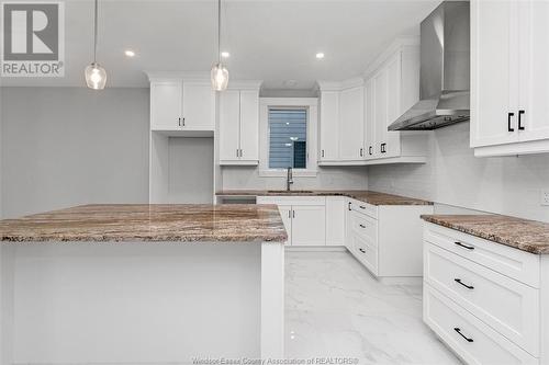 59 Belleview, Kingsville, ON - Indoor Photo Showing Kitchen