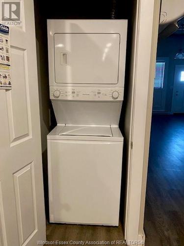 1445 Ouellette Unit# Loft 3, Windsor, ON - Indoor Photo Showing Laundry Room