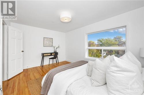 232 Holland Avenue, Ottawa, ON - Indoor Photo Showing Bedroom