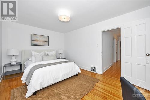 232 Holland Avenue, Ottawa, ON - Indoor Photo Showing Bedroom