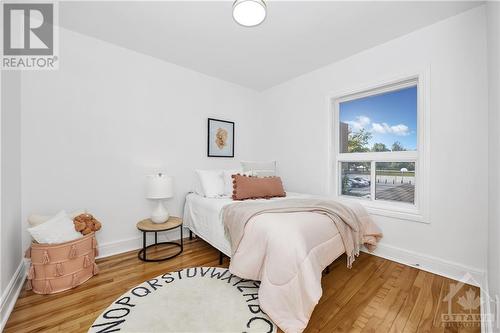 232 Holland Avenue, Ottawa, ON - Indoor Photo Showing Bedroom