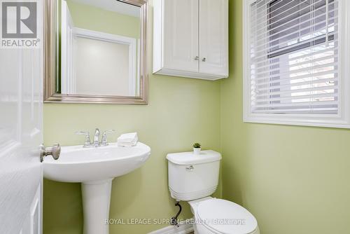 6 - 10 Pumpkin Pass, Hamilton, ON - Indoor Photo Showing Bathroom