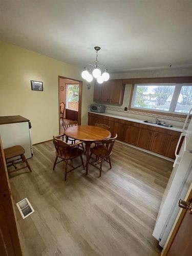 40 Juniper Bay, Brandon, MB - Indoor Photo Showing Other Room