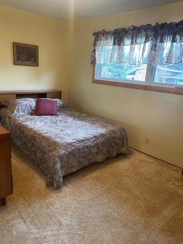 40 Juniper Bay, Brandon, MB - Indoor Photo Showing Bedroom