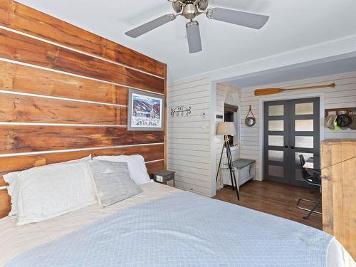 Master bedroom - 2402 Rue Meadow, Clarenceville, QC - Indoor Photo Showing Bedroom