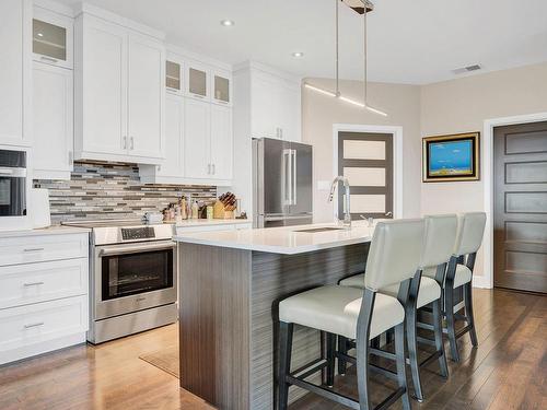 Cuisine - 601-305 Rue Carmelle-Boutin, Blainville, QC - Indoor Photo Showing Kitchen With Upgraded Kitchen