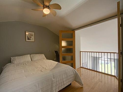 Master bedroom - 305-14625 Rue Sherbrooke E., Montréal (Rivière-Des-Prairies/Pointe-Aux-Trembles), QC - Indoor Photo Showing Bedroom