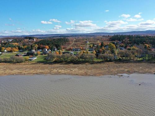 Aerial photo - 400 Ch. Des Pionniers O., Cap-Saint-Ignace, QC 