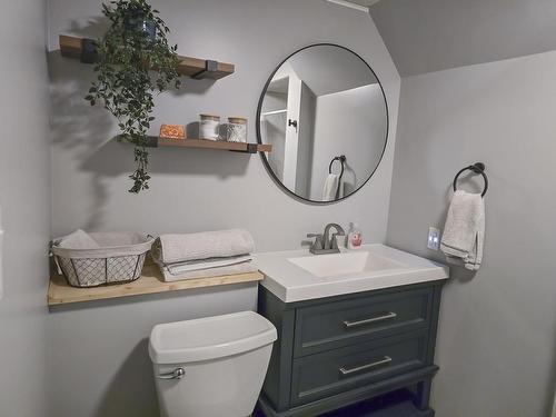 116 Huron Crescent, Thunder Bay, ON - Indoor Photo Showing Bathroom