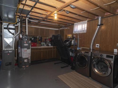 116 Huron Crescent, Thunder Bay, ON - Indoor Photo Showing Laundry Room