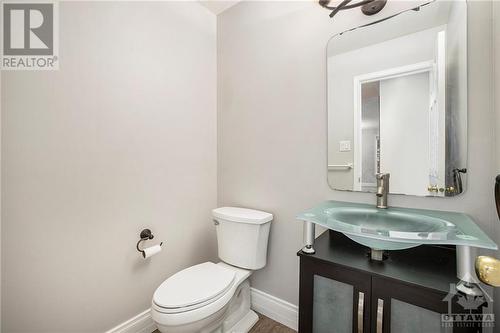 50 Laxford Drive, Ottawa, ON - Indoor Photo Showing Bathroom