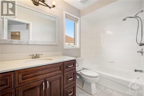 50 Laxford Drive, Ottawa, ON - Indoor Photo Showing Bathroom