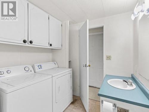 211-200 Lobird Road, Whitehorse, YT - Indoor Photo Showing Laundry Room