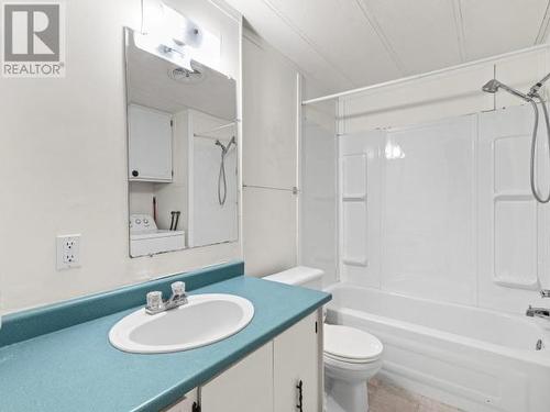 211-200 Lobird Road, Whitehorse, YT - Indoor Photo Showing Bathroom