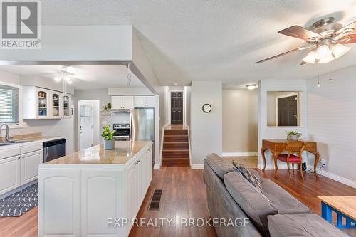 109 Virginia Street, Kingston, ON - Indoor Photo Showing Kitchen