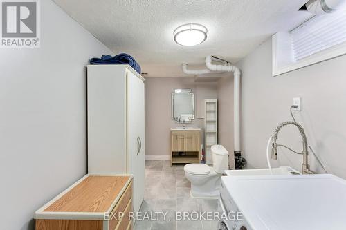 109 Virginia Street, Kingston, ON - Indoor Photo Showing Bathroom