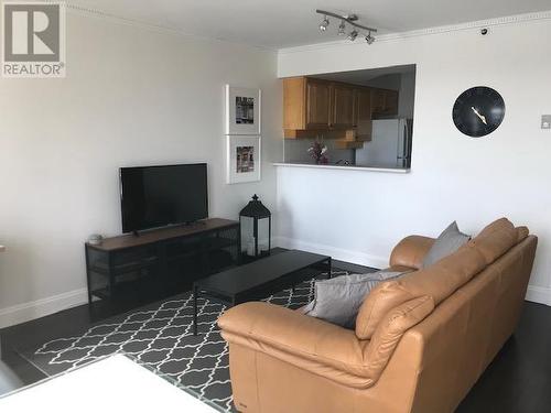 903 1000 Beach Avenue, Vancouver, BC - Indoor Photo Showing Living Room