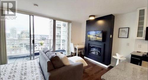 1905 1225 Richards Street, Vancouver, BC - Indoor Photo Showing Living Room With Fireplace