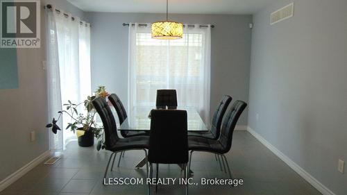 1815 Brown Drive, London, ON - Indoor Photo Showing Dining Room